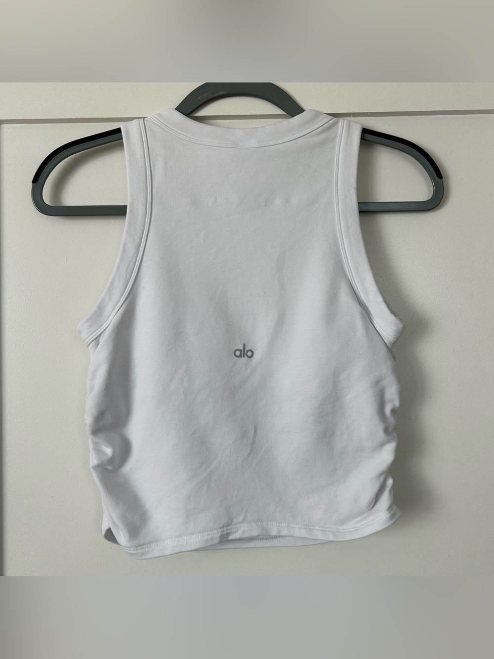 Alo Yoga Sway Bra Tank White Size Medium - Picture 9 of 9